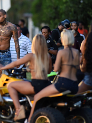 Filename=cb_00099.jpg
Filesize=583KiB
Dimensions=3000x2127
Date added=Dec 07, 2025 cb_00099.jpg